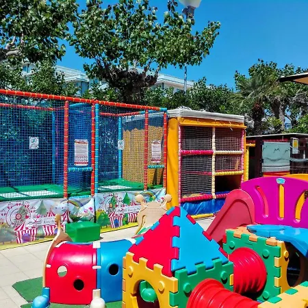Campsite Villaggio Riva Dei Pini Lido di Fermo