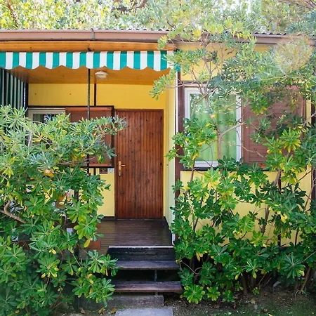 Villaggio Riva Dei Pini Campsite *